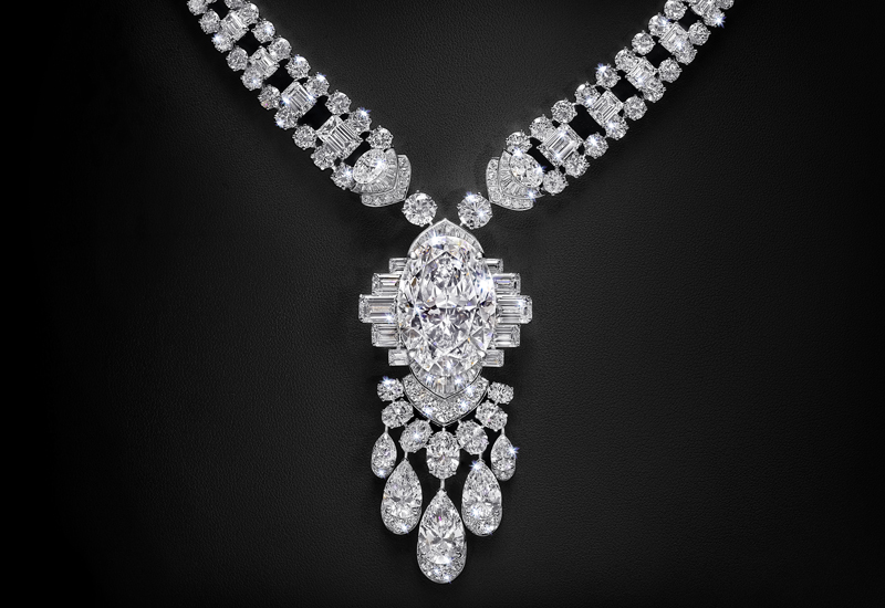 Peony Diamond V Shape Necklace