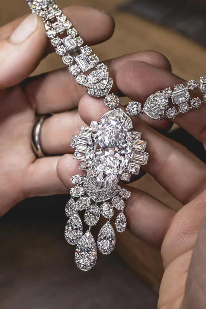 Graff necklace makes 50ct diamond shine at Couture Week