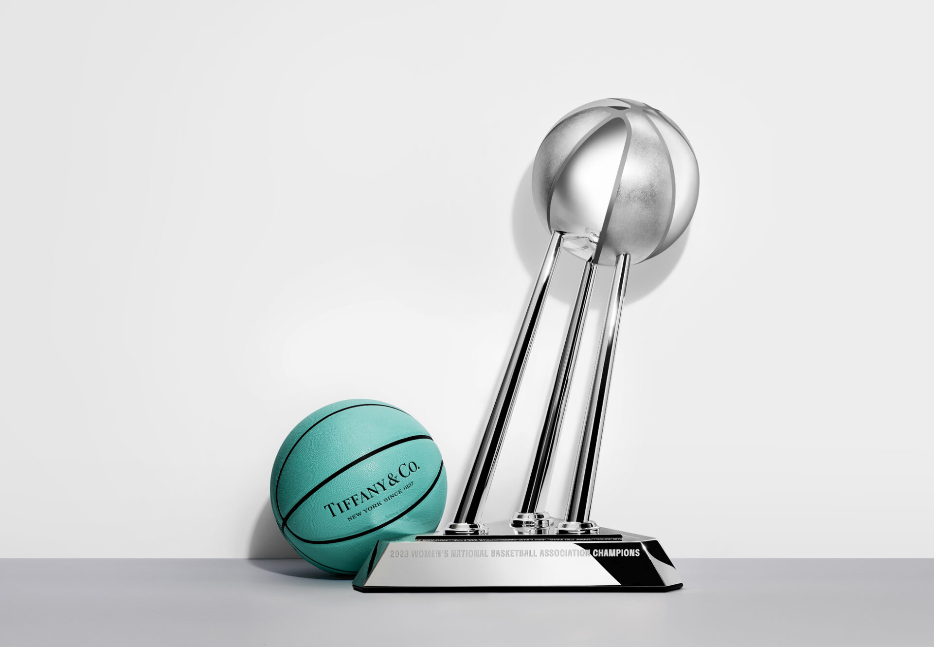 Tiffanydesigned WNBA Finals trophy presented to Las Vegas Aces