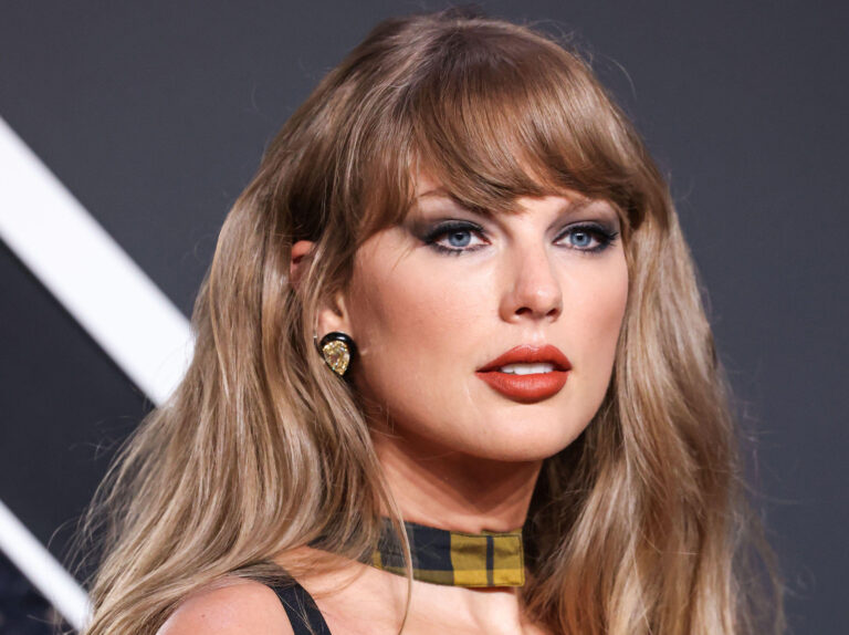 Taylor Swift rocks Lorraine Schwartz earrings at the 2024 VMAs